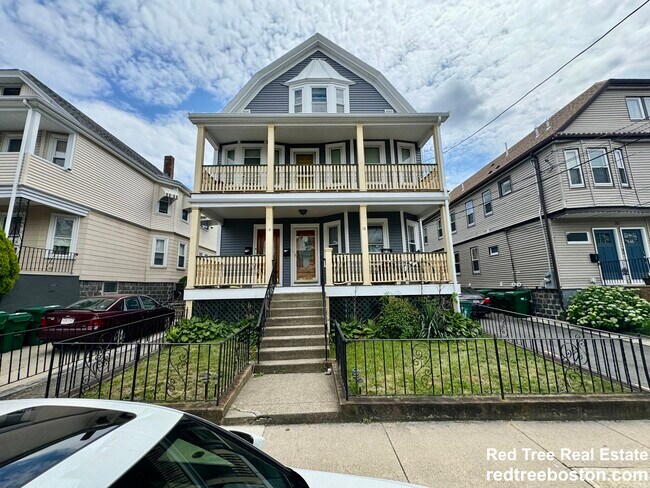Building Photo - 14 Bowdoin St