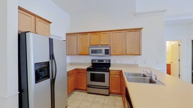 Building Photo - 6014 Banded Tulip Dr