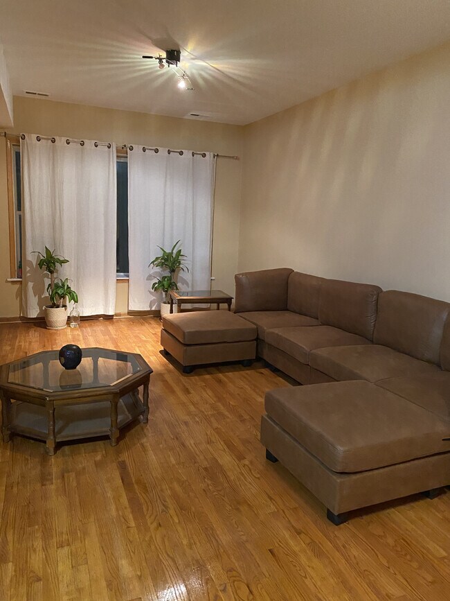 Foto del edificio - 3726 W Polk St