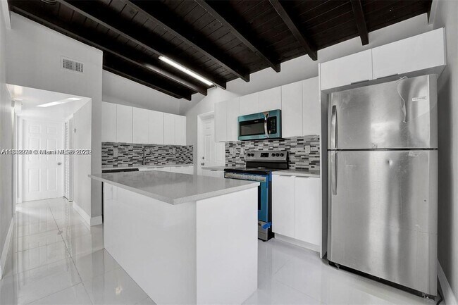 Foto del edificio - 3900 SW 47th Ave