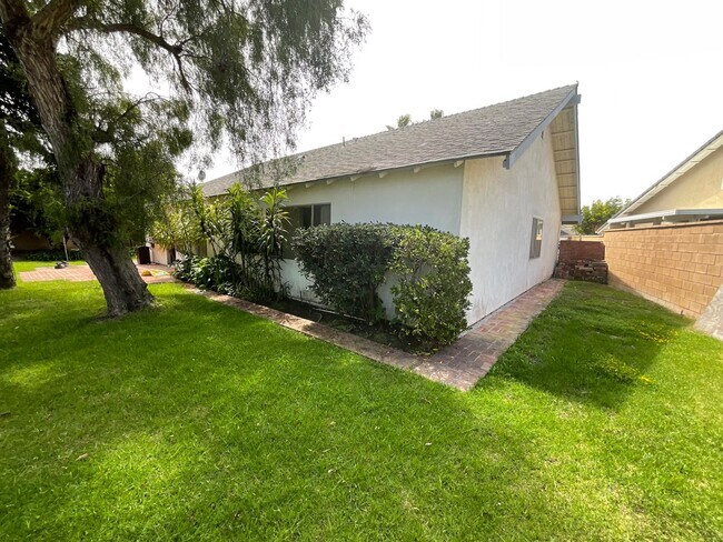 Foto del edificio - Cul-De-Sac: 4 Bedroom 2 Bath Home,