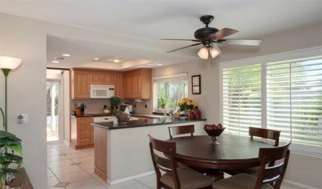 Foto del edificio - 4600 Vía Pamplona