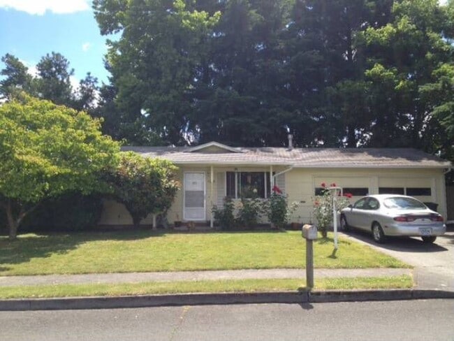 Building Photo - 3 bedroom Ranch style Home near Gresham