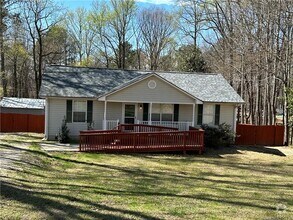 Building Photo - 2232 Lee Land Rd