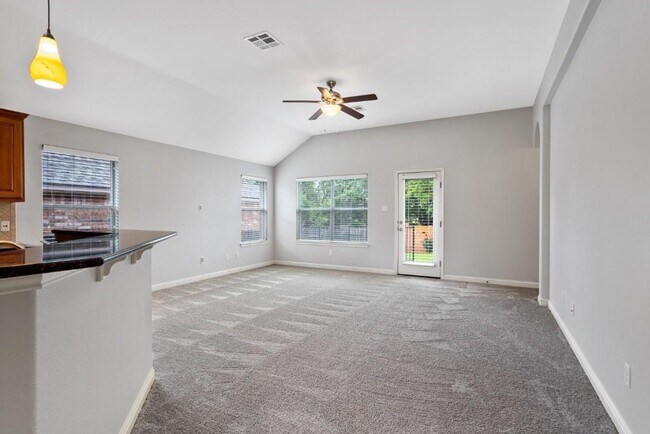 Foto del edificio - 1689 Hidden Springs Path