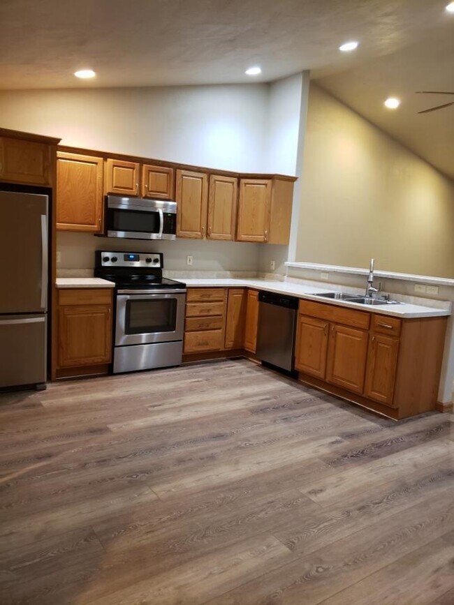 Foto del edificio - 2173 Hillington Dr