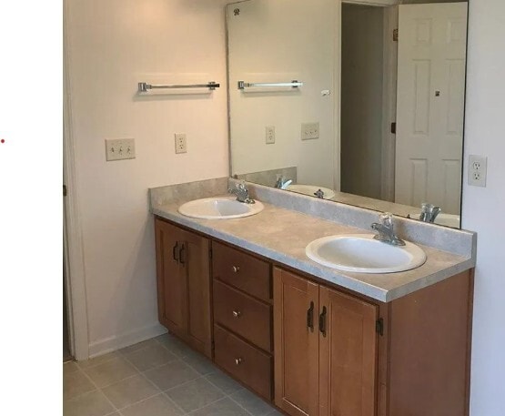 Building Photo - 303 Camden Ct