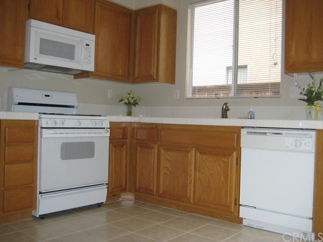Foto del edificio - 39550 Warbler Dr