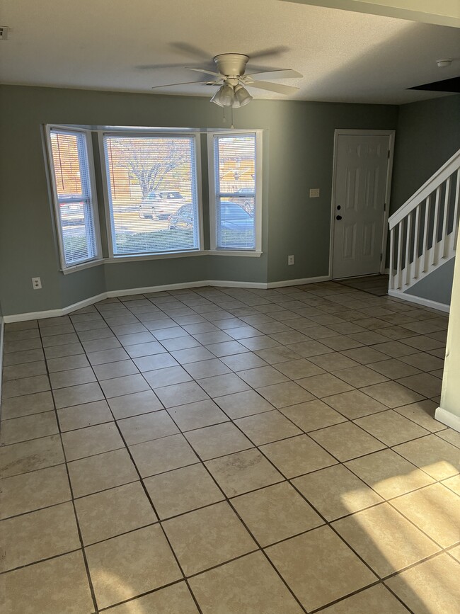 Building Photo - 112 Concord Dr