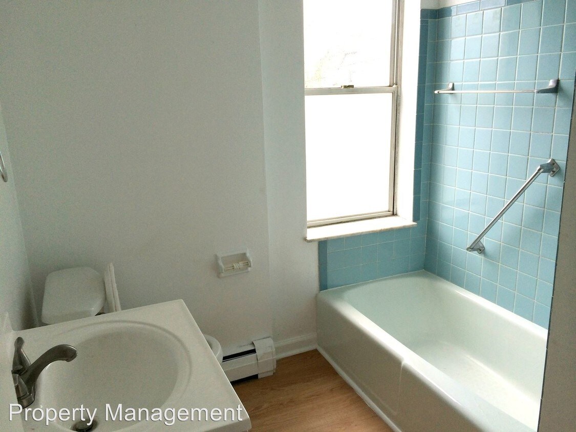 Foto principal - 4 br, 2 bath House - 2439 Arlington