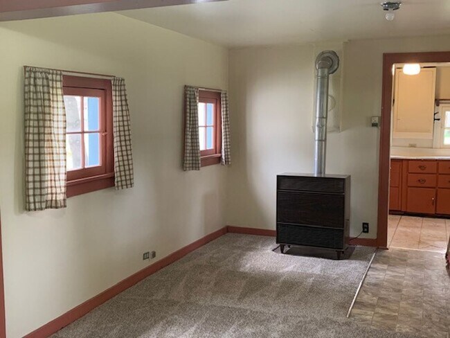 Foto del edificio - Updated 1 Bedroom ~ 1  Bathroom Cottage Mi...