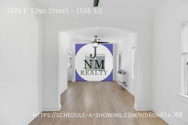 Building Photo - Newly updated beautiful upper 1 Bedroom + ...