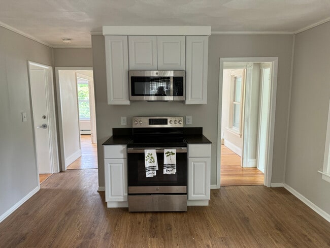 Photo - 3 Eastman St Apartment