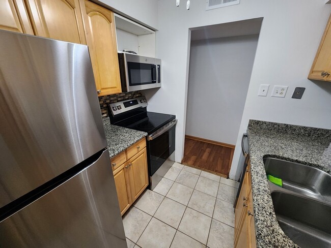 Foto del edificio - 5231 James Ln