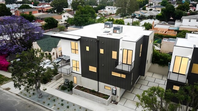 Building Photo - 3460 Virginia Rd