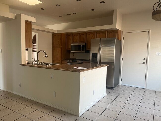 Building Photo - 4029 Foxwood Trail SE