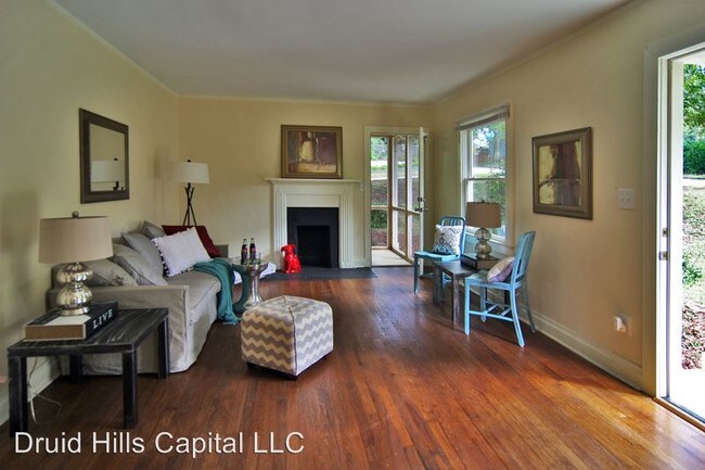 Building Photo - 3 br, 1 bath House - 77 Leslie Street