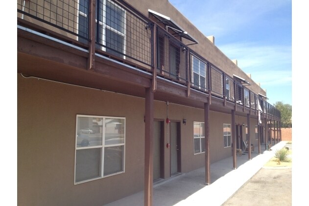 Foto del edificio - 813 Ortiz Dr SE