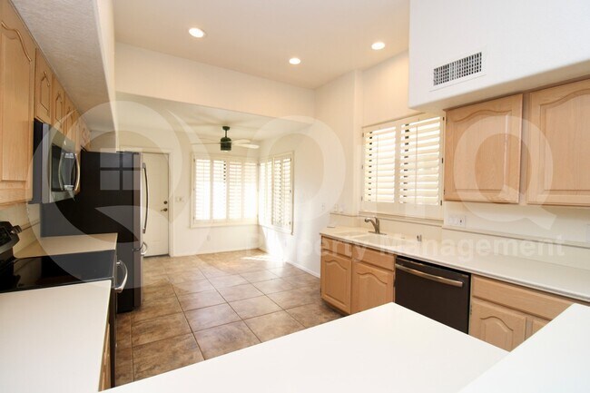 Foto del edificio - 970 E Chilton Dr