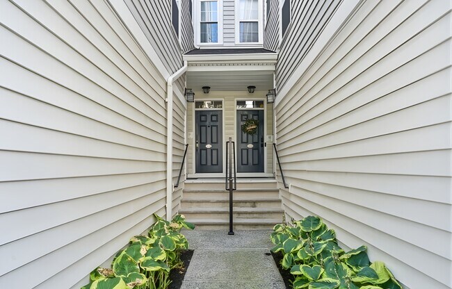 Casa adosada en urbanización cerrada - 107 Brittany Ct