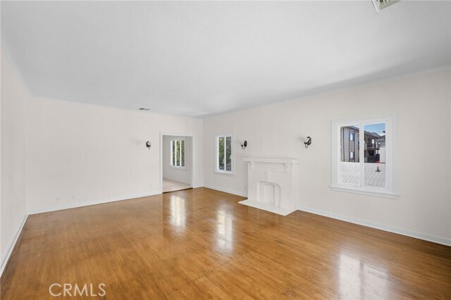 Foto del edificio - 218 E Windsor Rd