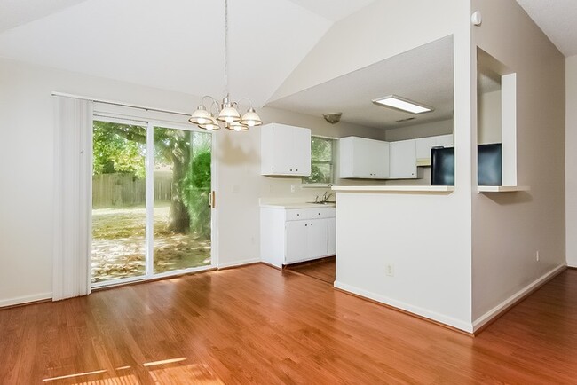Foto del edificio - Lovely 3 Bedroom Home in Madison