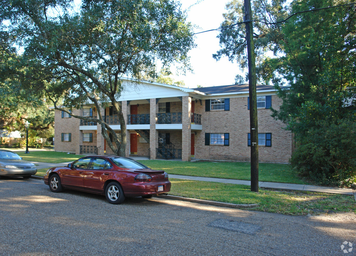 Foto del edificio - 1051 Church St