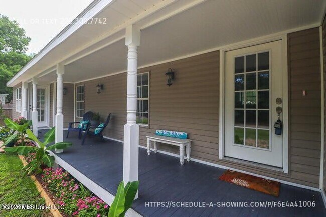 Foto del edificio - 912 Maple St