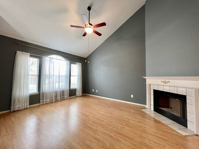 Building Photo - MUST SEE!! Gorgeous Two-Story Home With Tw...