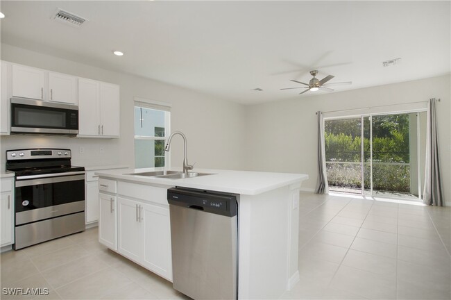 Building Photo - 15253 Wildflower Cir