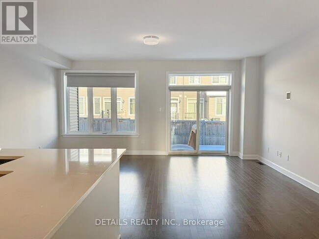 Building Photo - 170 Angelonia Cres