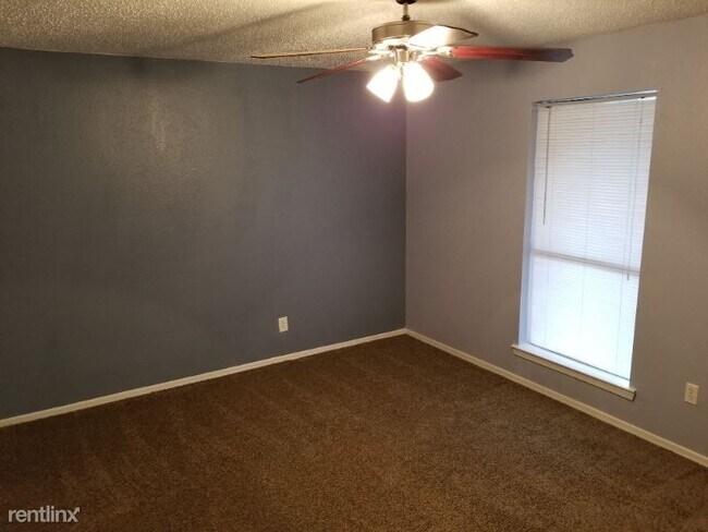 Foto del edificio - 2920 Sycamore School Rd