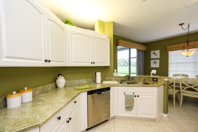 Building Photo - ** STRAND ** NO GOLF TRANSFER ONLY SOCIAL TO THE STRAND ** AVAILABLE DECEMBER-APRIL **