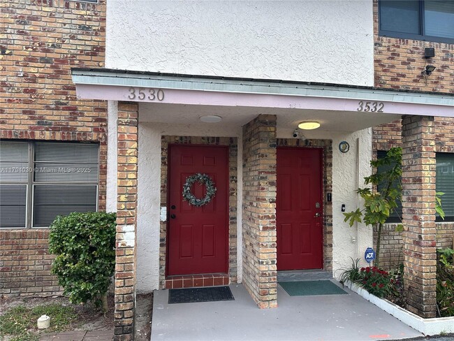 Foto del edificio - 3530 NW 116th Terrace