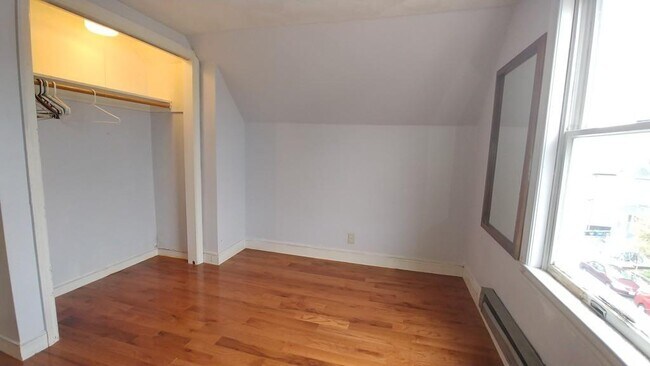 Building Photo - 41 Trull St