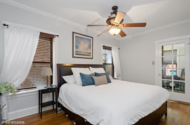 Bedroom - 510 W Oakdale Ave