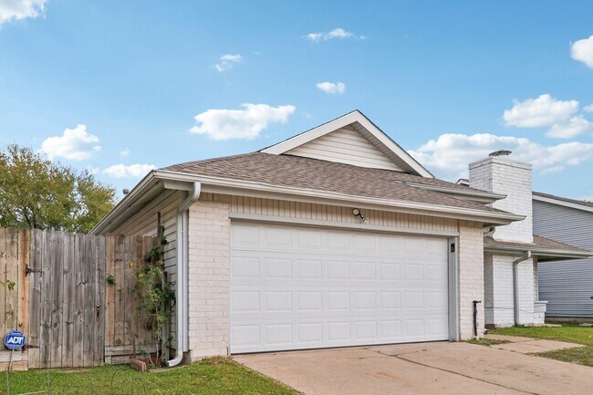 Building Photo - 11306 Bayou Pl Ln