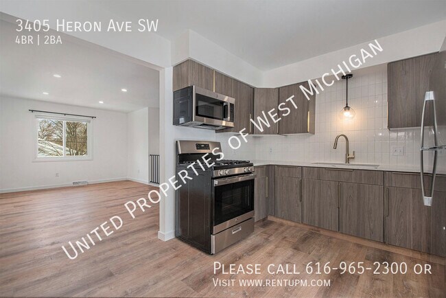 Building Photo - 3405 Heron Ave SW