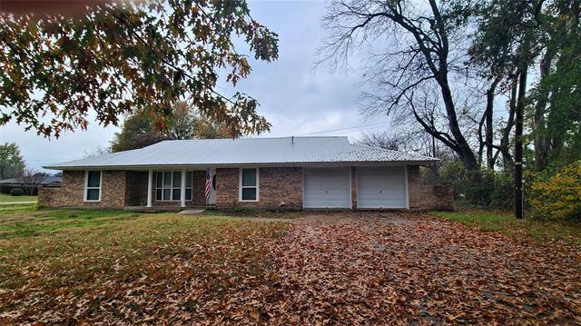 Primary Photo - 108 Royal Ln