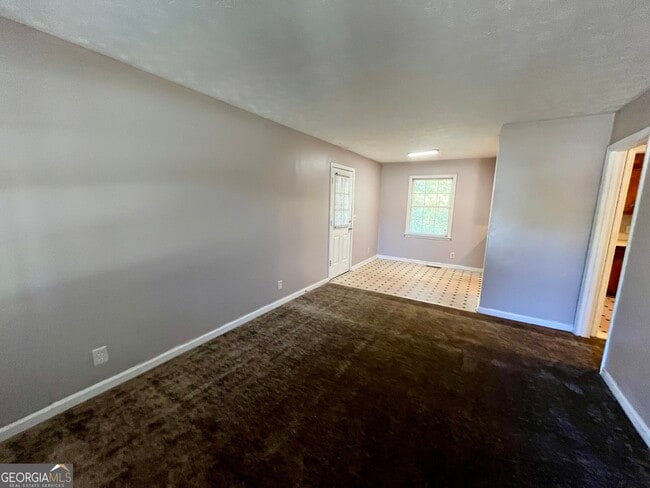Building Photo - 253 Marco Dr