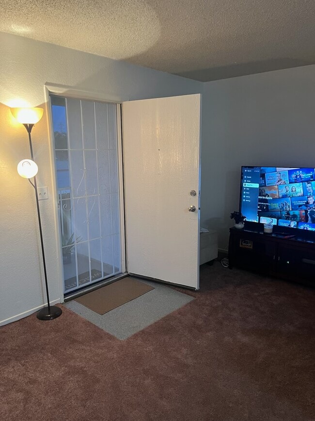 Foto del edificio - 9126 Unit 3