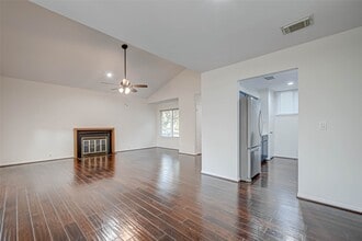 Building Photo - 1502 Prairie Grove Dr