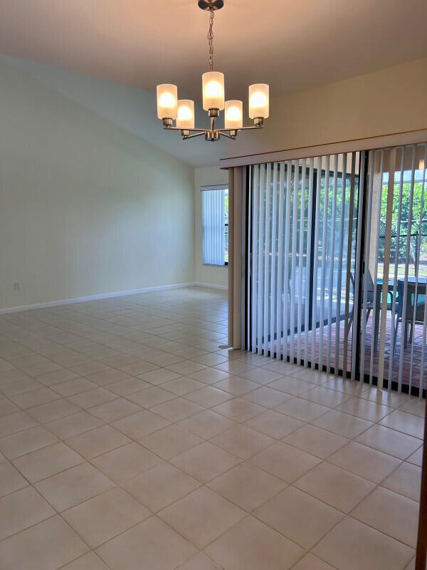 Foto del edificio - 4195 Birchwood Dr