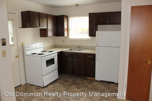 Foto del edificio - 2 br, 1 bath House - 100 East Riverside Dr...