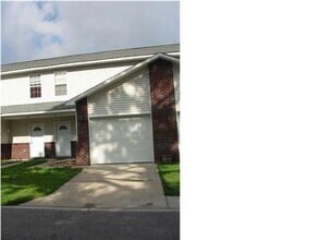 Building Photo - 1411 Beaver Run Rd