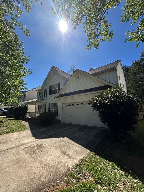 Building Photo - 10904 Elm Bend Dr