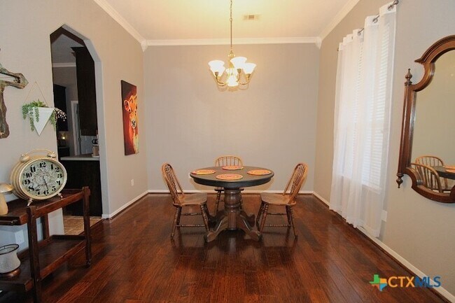 Foto del edificio - 775 Cactus Ln