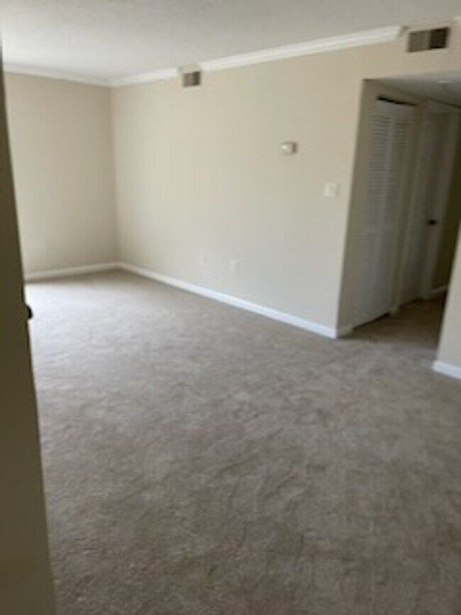 Foto del edificio - 15622 Weathervane Trl