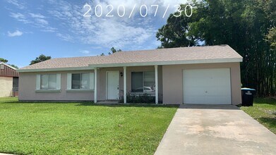 Building Photo - 1241 Cambo Ct NE