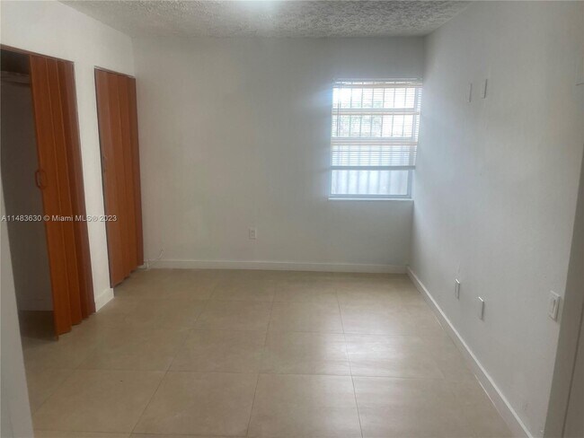 Building Photo - 6090 W 18th Ave
